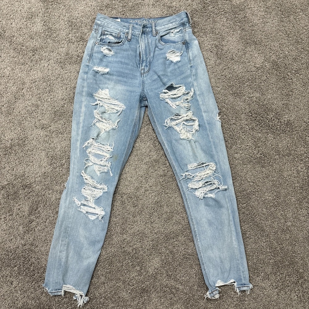 Women's Size 4 Long American Eagle‎ Ripped Distressed Mom Jeans